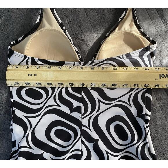 Speedo Swimsuit Black White Halter One Piece Fully Lined No Size Tag 10? - Picture 6 of 9